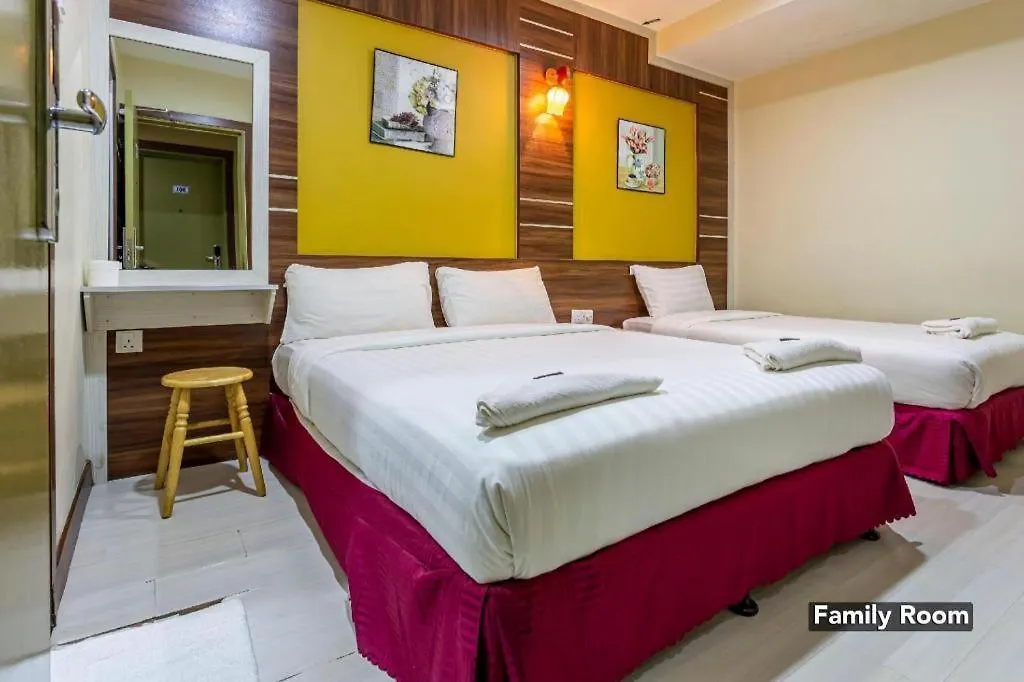 **  Golden Night Hotel Subang Jaya Ma­lay­sia