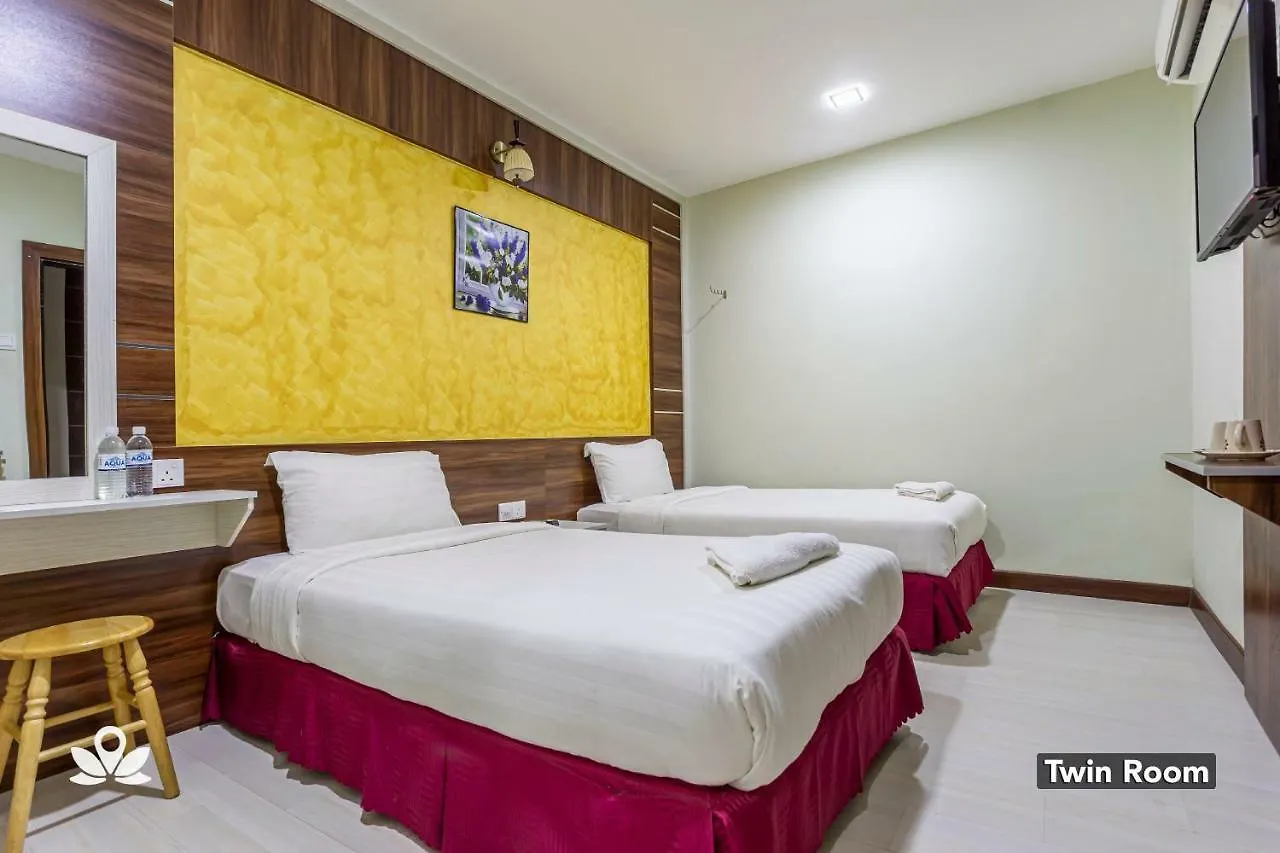 Golden Night Hotel Subang Jaya 2*,