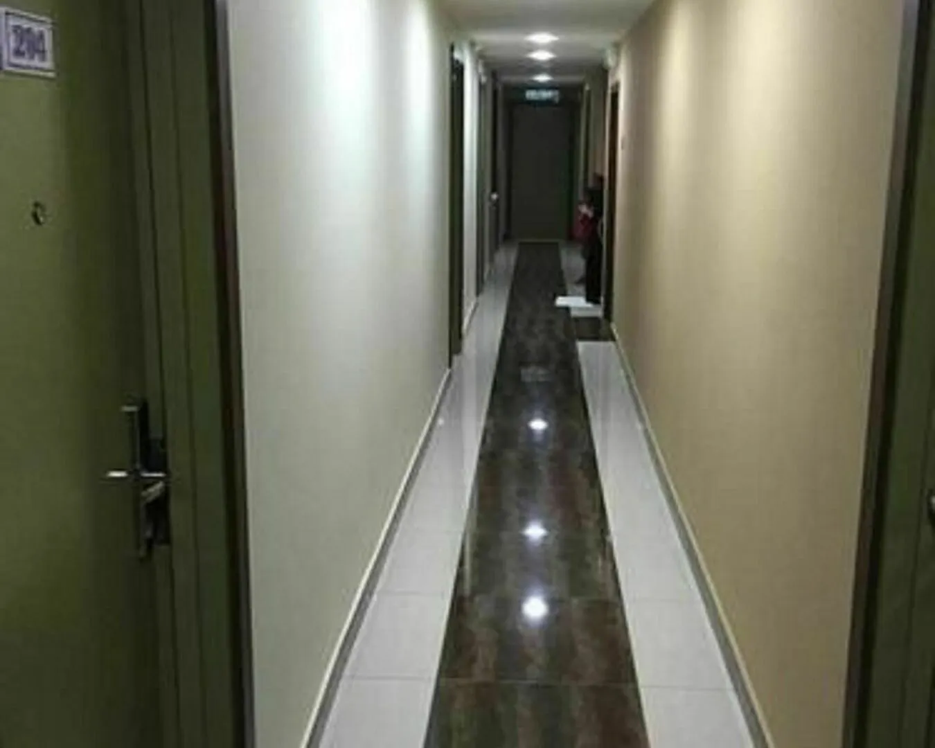 **  Golden Night Hotel Subang Jaya Ma­lay­sia