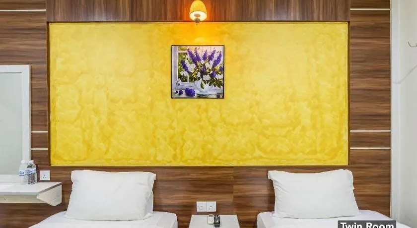 Golden Night Hotel Subang Jaya 2*,