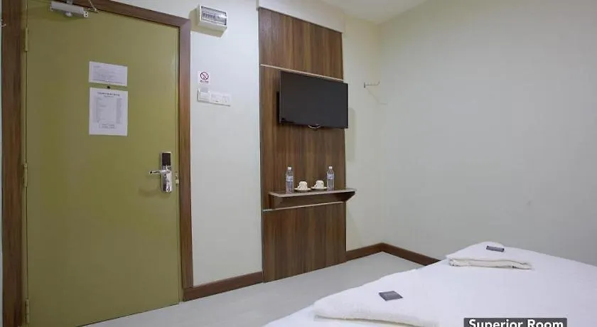 Golden Night Hotel Subang Jaya Malaysia