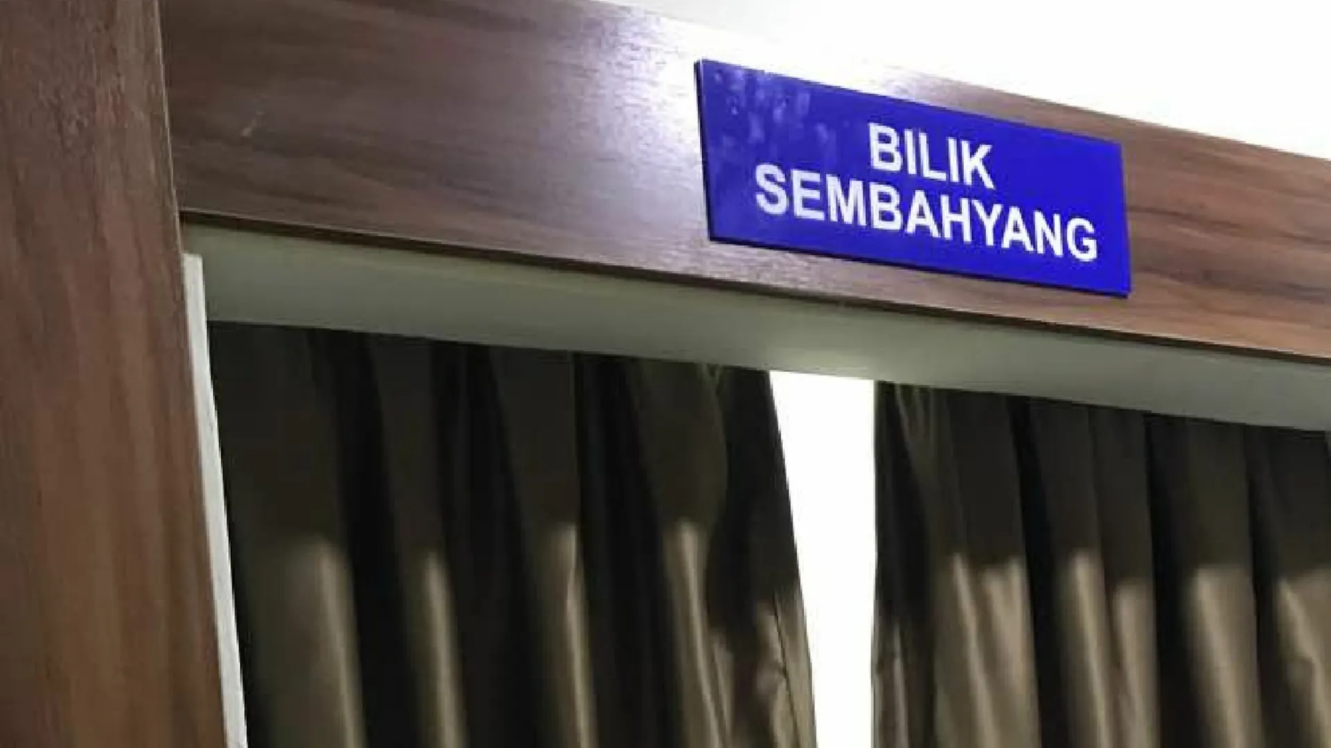 Golden Night Hotel Subang Jaya 2*,